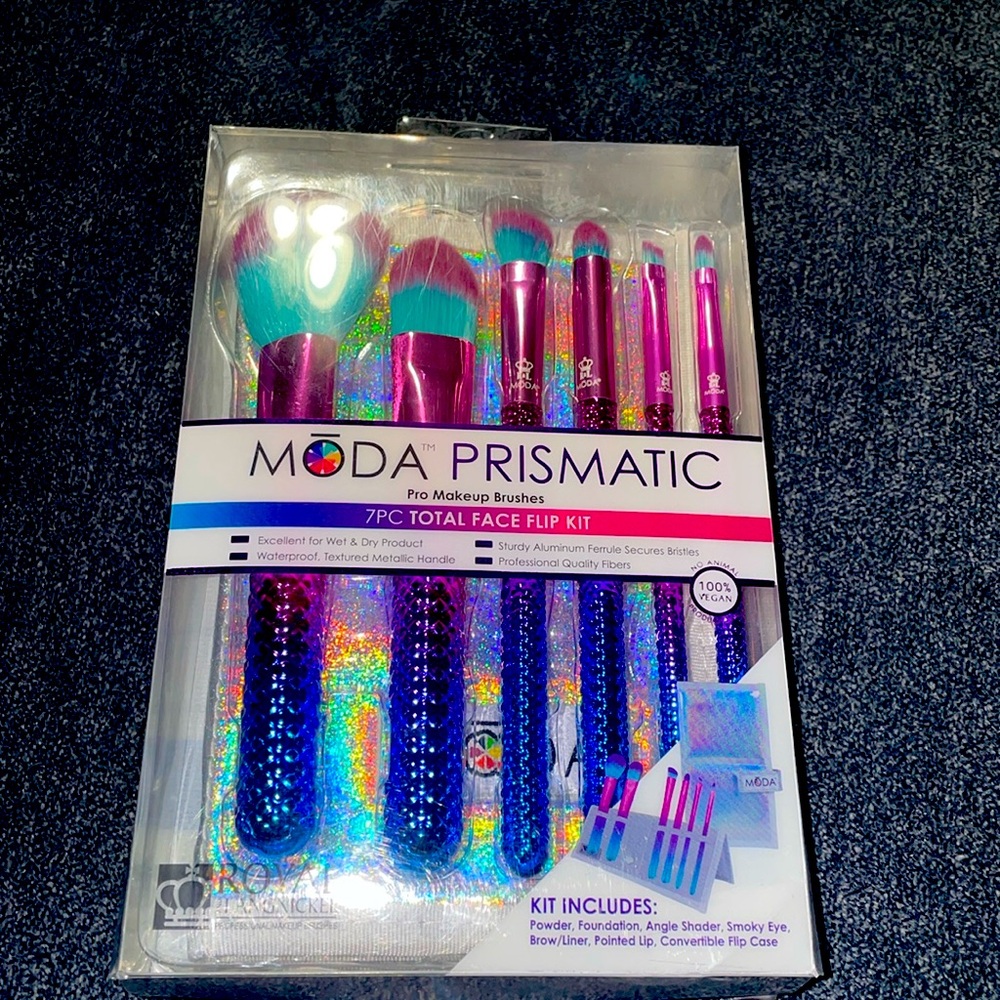 Makeup brush